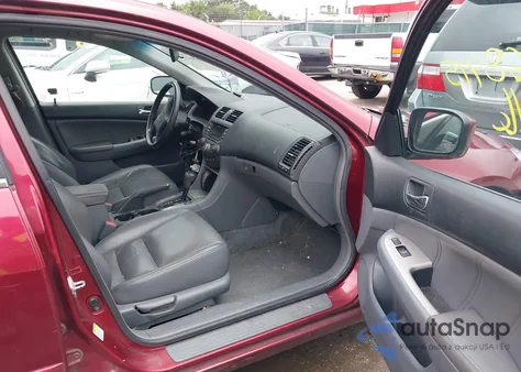 2005 Honda Accord 2.4 Ex from USA, damaged, VIN 1HGCM56815A185478